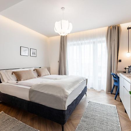 Catalog Boutique Rooms Bratislava Exterior foto